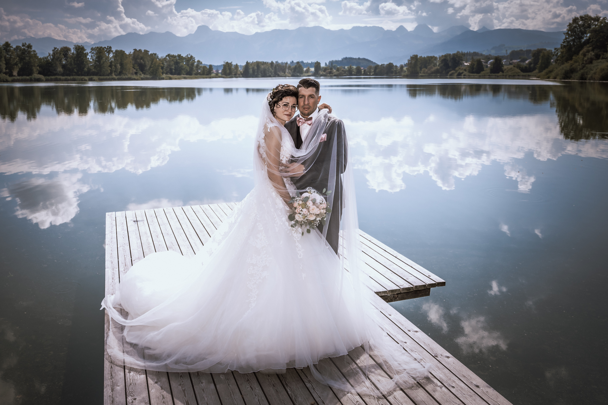 Hochzeitsfotografie Lydia Aeschlimann Brautpaar am See